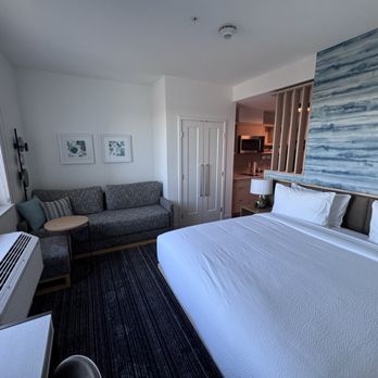 TownePlace Suites - Bedroom - Hotels Near Me - San Jose, California TownePlace Suites - Bedroom - Hotels Near Me - San Jose, California