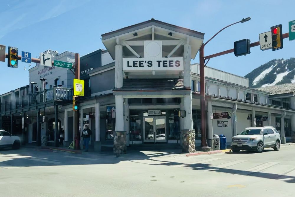 LEVI’S TIRE AUTO Updated June 2024 22 Reviews 1195 S Hwy 89