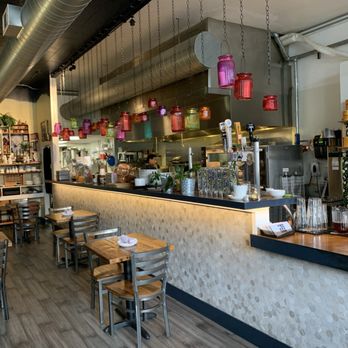 Spinning Bones - Interior - New American Near Me - Alameda, California