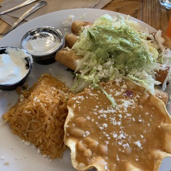 Los Agaves - Bars Near Me - Goleta, California