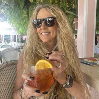 Swifty’s - American Near Me - Palm Beach, Florida