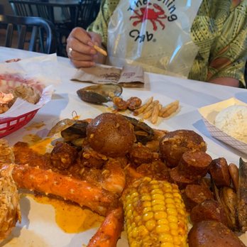 The Boiling Crab - Seafood Near Me - Honolulu, Hawaii The Boiling Crab - Seafood Near Me - Honolulu, Hawaii