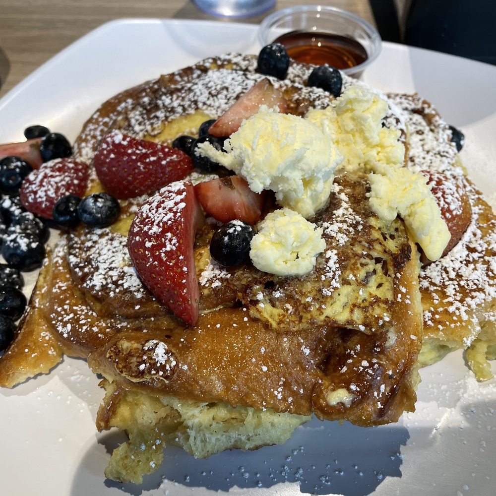 Clark's Fork - Cinnamon Roll French Toast - New American Near Me - Spokane, Washington