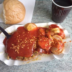 Richy's Imbiss - Currywurst / Currybulette, Brötchen und Kaffee - € 3,50