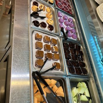 Oyako Sushi - Buffet desserts part - Sushi Bars Near Me - Boynton Beach, Florida