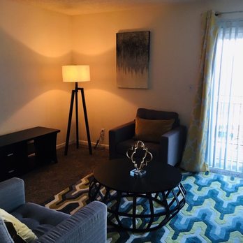 Stone Oak Apartments - Apartments Near Me - Independence, Missouri Stone Oak Apartments - Apartments Near Me - Independence, Missouri
