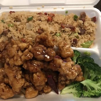 Huangs Asian Kitchen - General Tso's - Chinese Near Me - Crossing Pooler, Georgia