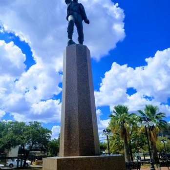Milam Park - Mr. Ben Milam - yes, there's a pigeon roosting on his rifle if you look close.  :) - Parks Near Me - San Antonio, Texas