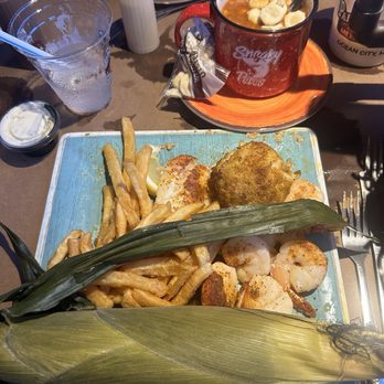 Sneaky Pete's - Seafood platter and the Maryland Crab soup - Seafood Near Me - Ocean City, Maryland