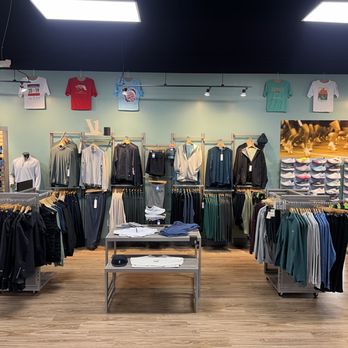 Big Peach Running - Men's apparel selection at Big Peach Running Co. East Cobb - Shoe Stores Near Me - Marietta, Georgia