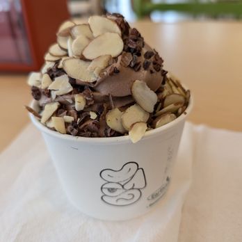 Saluhall - Vanilla chocolate swirl almonds and cacao nibs - Food Court Near Me - San Francisco, California Saluhall - Vanilla chocolate swirl almonds and cacao nibs - Food Court Near Me - San Francisco, California