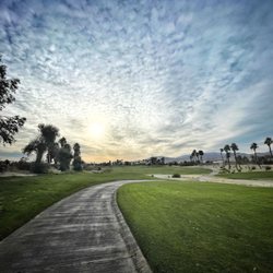 Escena Golf Club - Gorgeous Xmas sun rising up over the second hole.