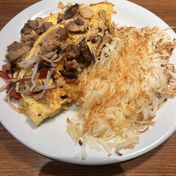 Denny's - Ultimate Omelette. Not good. - American Near Me - Saint George, South Carolina