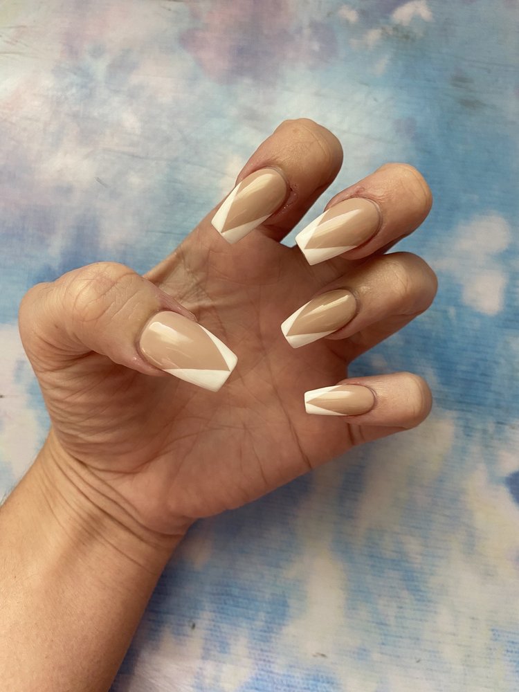MIA NAIL LOUNGE Updated September 2024 17 Photos & 10 Reviews