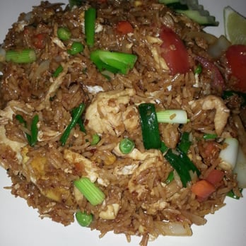 Thai Diner - Thai chicken fried rice with extra green onion. - Thai Near Me - Fort Wayne, Indiana Thai Diner - Thai chicken fried rice with extra green onion. - Thai Near Me - Fort Wayne, Indiana