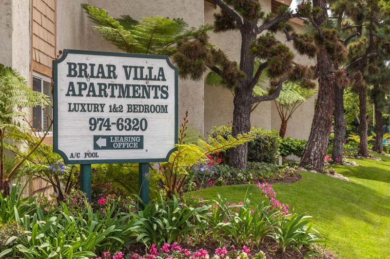 BRIAR VILLAS Updated September 2024 14 Reviews 138 E Briardale