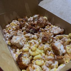 Shosho's Loaded Fries (hot)