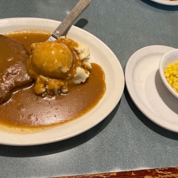 Seven Dwarfs Family Restaurant - Hot Veal Cutlet and corn - Breakfast & Brunch Near Me - Wheaton, Illinois