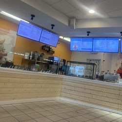 Tutti Frutti Frozen Yogurt - Where the magic happens