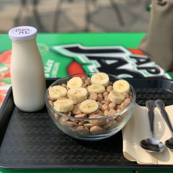 The Cereal Spot - Mixed bowl, Cookie Crisp + Reese's puffs with bananas - Desserts Near Me - Buffalo, New York The Cereal Spot - Mixed bowl, Cookie Crisp + Reese's puffs with bananas - Desserts Near Me - Buffalo, New York