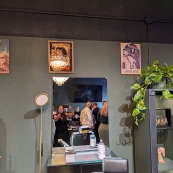 Bourbon Barbershop - Barbers Near Me - Ventura, California Bourbon Barbershop - Barbers Near Me - Ventura, California