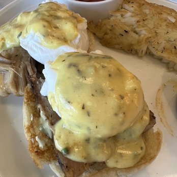 et al. - Pork belly et al. Eggs Benedict - Breakfast & Brunch Near Me - Honolulu, Hawaii