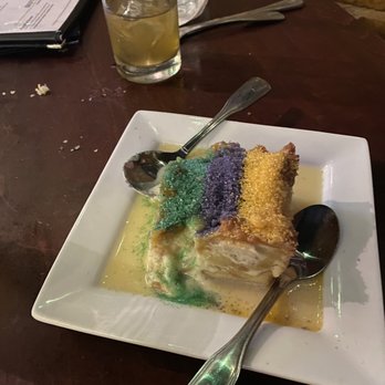 Mahogany Bar - Bread Pudding King Cske - Pubs Near Me - Hattiesburg, Mississippi