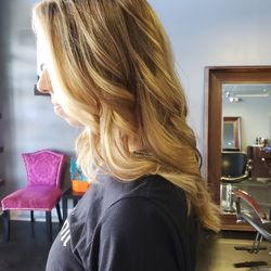Salon B2Y