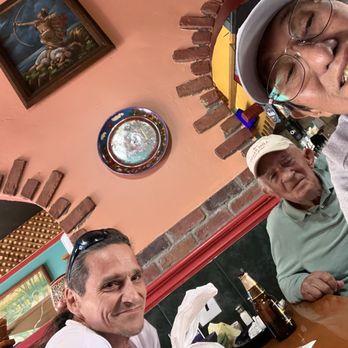 El Tarasco - Tres Hermanos. - Mexican Near Me - El Segundo, California