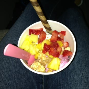Yogurtland - It looked better in person lol - Ice Cream & Frozen Yogurt Near Me - Monrovia, California Yogurtland - It looked better in person lol - Ice Cream & Frozen Yogurt Near Me - Monrovia, California