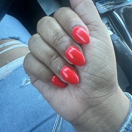 They do gel fill in no acrylic. I never had this before but looks much better than acrylic! They do gel fill in no acrylic. I never had this before but looks much better than acrylic!