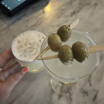 AhbA - Martini, hotel georgia - Breakfast & Brunch Near Me - Costa Mesa, California
