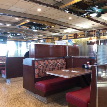 Carle Place Diner - Diners Near Me - Carle Place, New York