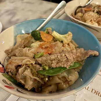 Pye Boat Noodle - Pad Kee Mao (beef) - Thai Near Me - Astoria, New York Pye Boat Noodle - Pad Kee Mao (beef) - Thai Near Me - Astoria, New York