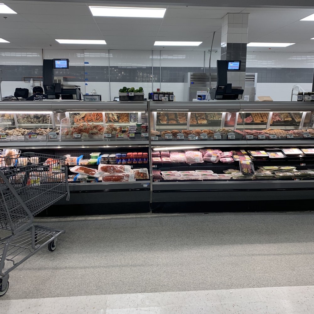 Giant Food - Updated seafood/butcher case - Grocery Near Me - Silver Spring, Maryland