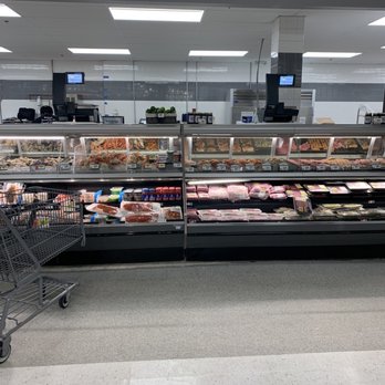 Giant Food - Updated seafood/butcher case - Grocery Near Me - Silver Spring, Maryland