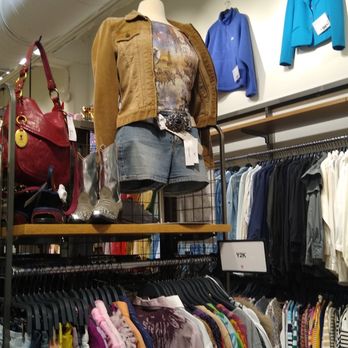 2nd Street - This Mannequin caught my eye. - Used, Vintage & Consignment Near Me - Fort Worth, Texas