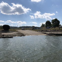 Maysville River Park - Boat launch area & Dock