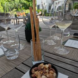 Pine Ridge Vineyards - Nuts and bread sticks
