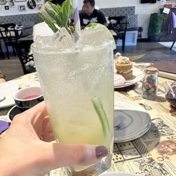 Drink Me! Tea Room - Harry Potter theme: Gillywater mocktail - Tea Rooms Near Me - Tempe, Arizona