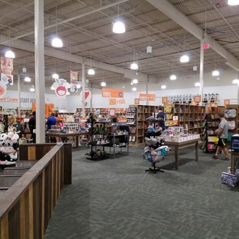 2nd & Charles - Store interior - Video Game Stores Near Me - Madison, Alabama 2nd & Charles - Store interior - Video Game Stores Near Me - Madison, Alabama