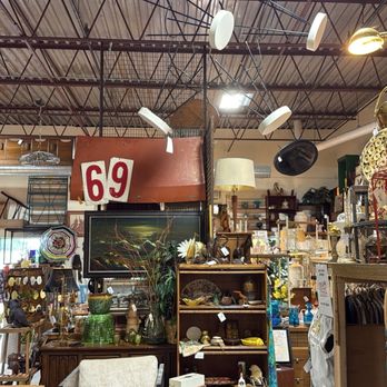 Wild Things Collective - Antiques Near Me - Fridley, Minnesota Wild Things Collective - Antiques Near Me - Fridley, Minnesota
