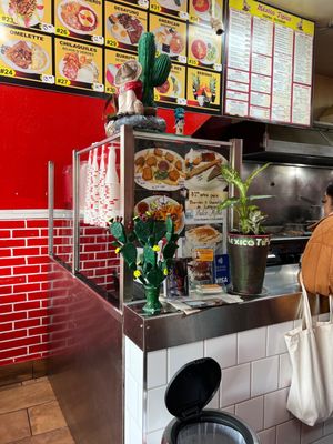 Mexico Tipico by null