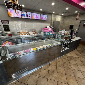 Baskin-Robbins - Newbury Park Upgraded Baskin Robbin Store. Very nicely done. Love it - Ice Cream & Frozen Yogurt Near Me - Newbury Park, California Baskin-Robbins - Newbury Park Upgraded Baskin Robbin Store. Very nicely done. Love it - Ice Cream & Frozen Yogurt Near Me - Newbury Park, California