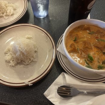 Thai House - Tofu red pineapple curry with rice - Thai Near Me - Columbia, Illinois