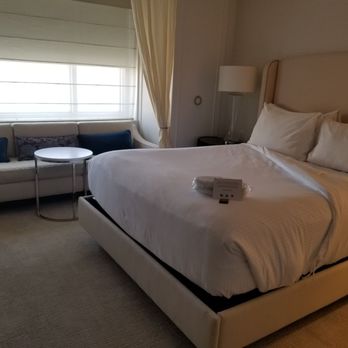 The H Hotel - Bed - Hotels Near Me - Midland, Michigan The H Hotel - Bed - Hotels Near Me - Midland, Michigan