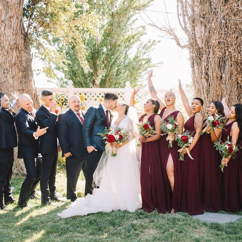 Antioch Florist - Bride and Bridemaids bouquets - Florists Near Me - Antioch, California