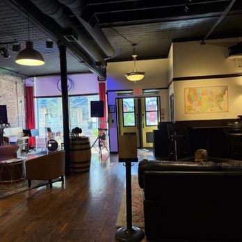The Kentucky Hug - Music Venues Near Me - Frankfort, Kentucky The Kentucky Hug - Music Venues Near Me - Frankfort, Kentucky