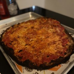 Ah-Beetz New Haven Pizza-Delray Beach - Burnt crust but the pizza had a good taste. ‍