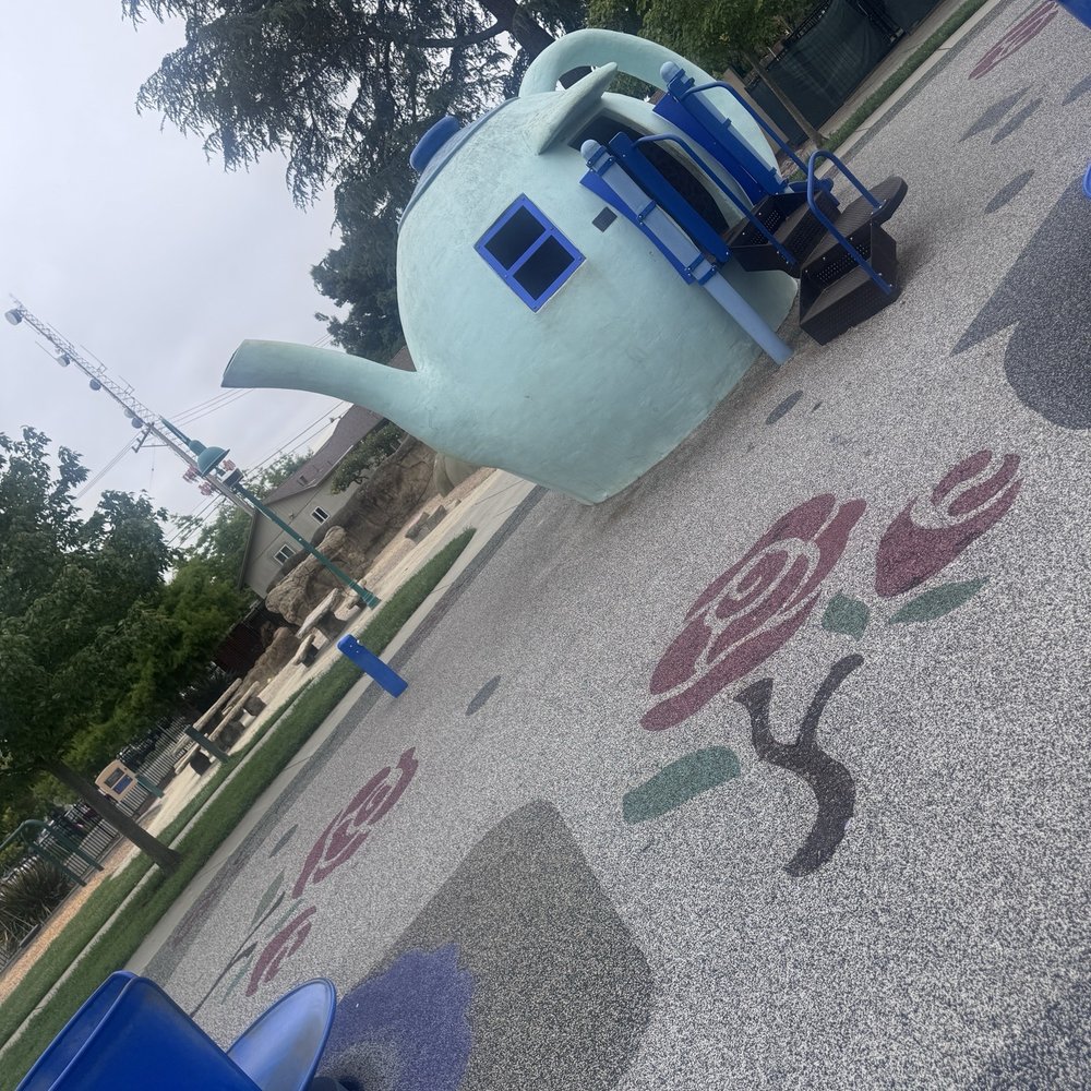 Children's Wonderland Park - Playgrounds Near Me - Vallejo, California